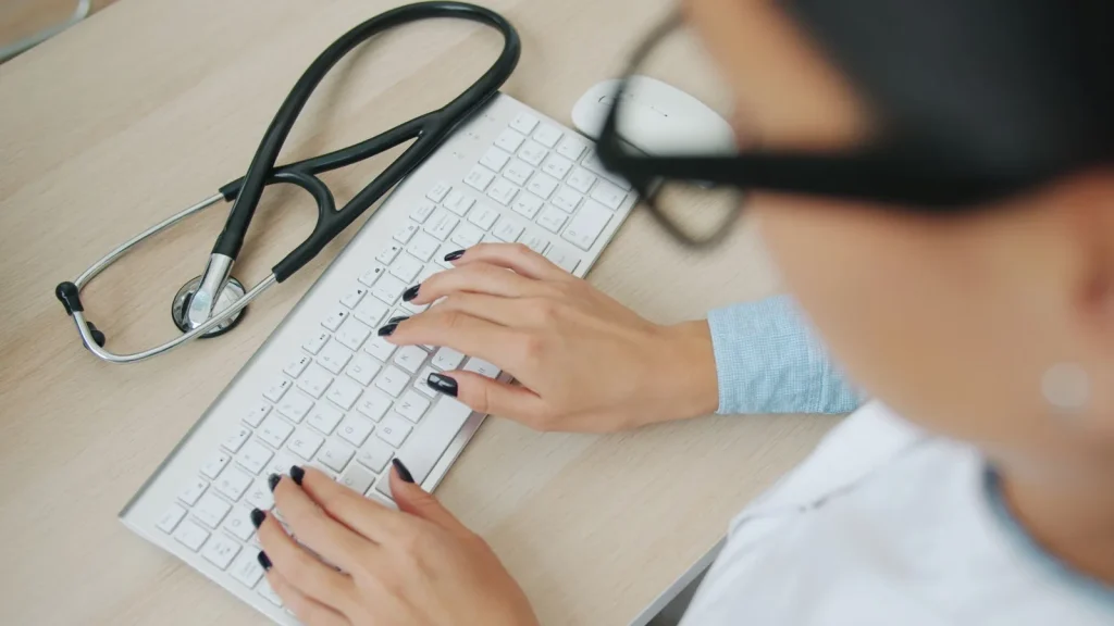 Heidi Health capta 340 millones para convertir su asistente médico en una plataforma de agentes clínicos