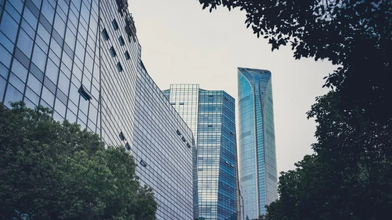 La inversión inmobiliaria transfronteriza se dispara un 56% y alcanza 71.800 millones de dólares