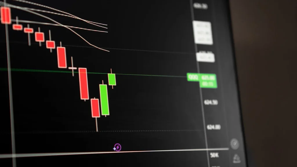 El STOXX 600 sube un 0,8% con tecnología al frente y el petróleo a la baja